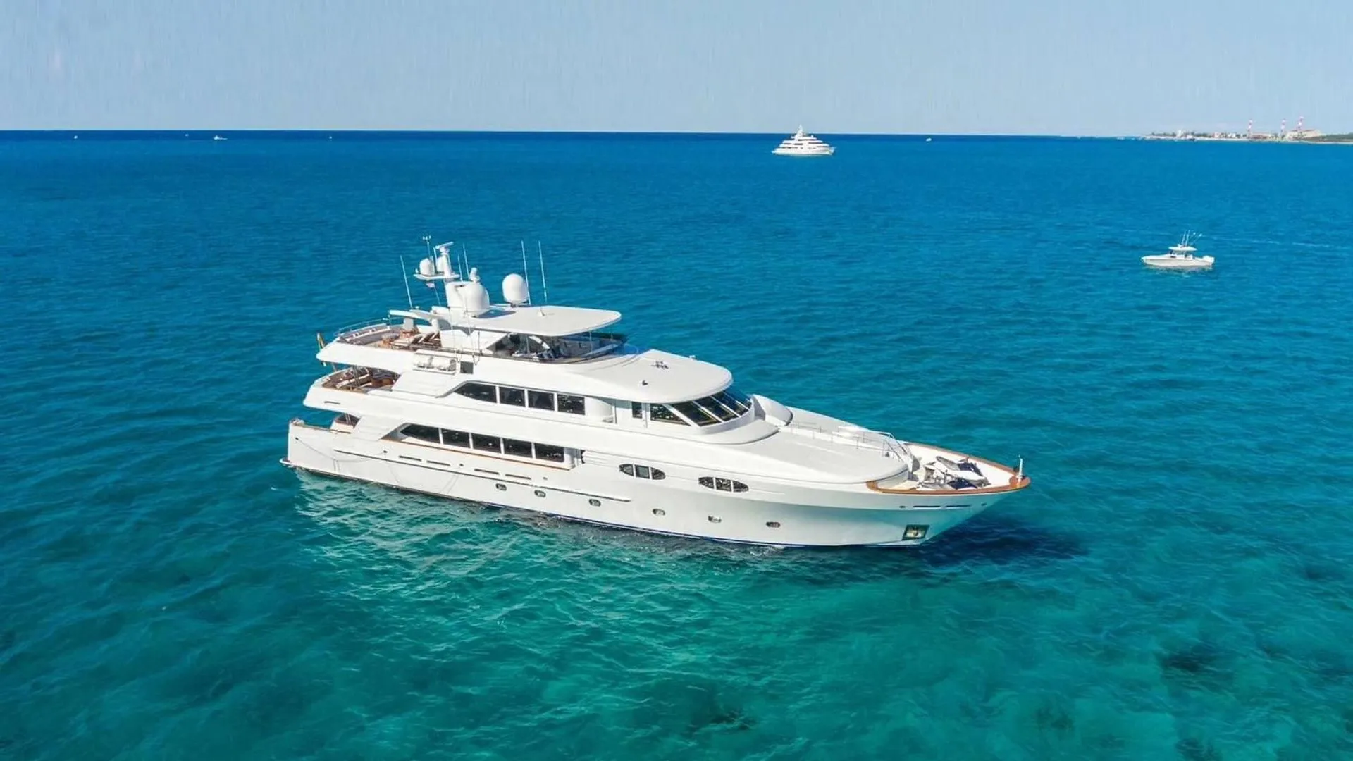 Exterior Profile - MISS STEPHANIE Richmond - Torrens Luxury Collection