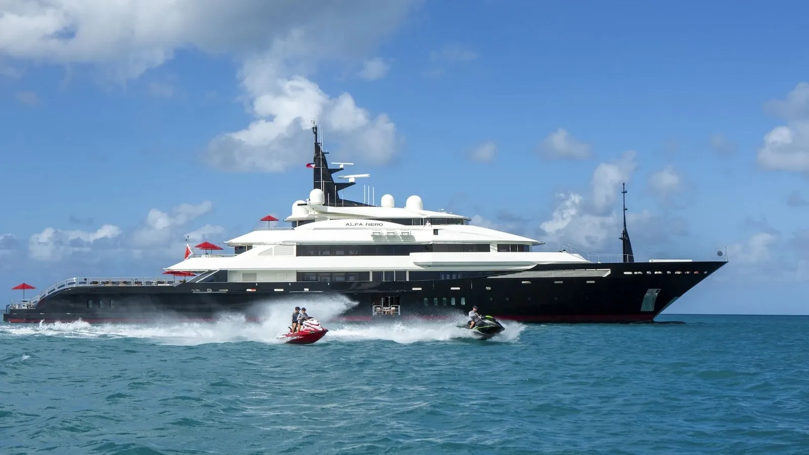 Exterior Profile - ALFA NERO 269 OCEANCO - Torrens Luxury Collection