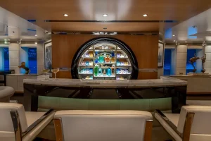 Main deck bar - Scott Free - Yacht for Sale - Torrens Luxury Collection