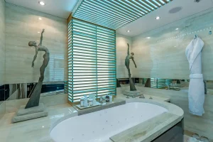 Master En Suite - Scott Free - Yacht for Sale - Torrens Luxury Collection