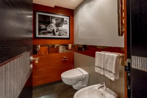 Double Cabin En Suite - Scott Free -  Yacht for Sale - Torrens Luxury Collection