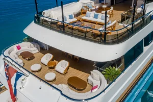 Bridge deck aft - Scott Free -  Yacht for Sale - Torrens Luxury Collection