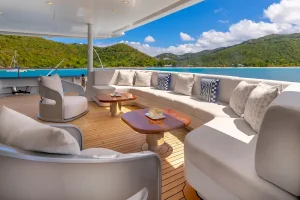 Main deck aft - Scott Free - Yacht for Sale - Torrens Luxury Collection