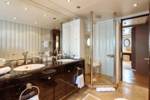 Master Cabin En suite - Samira 180 Amels - Yacht For Sale - Torrens Luxury Collection