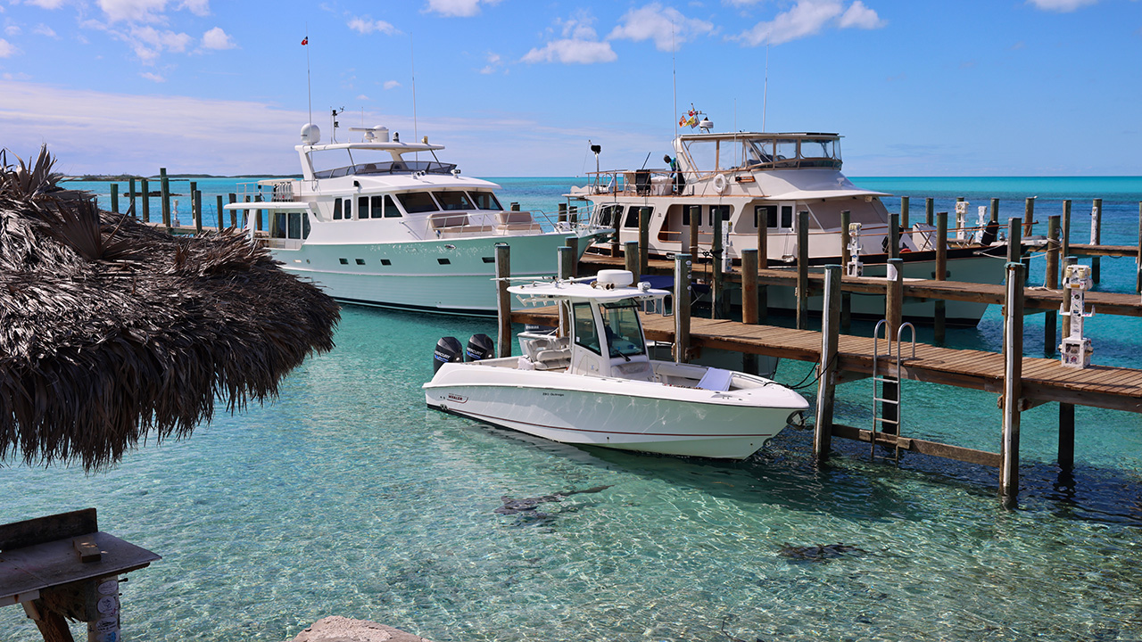 Bahamas Crystal Lagoon Luxury Landing - Torrens Luxury Collection