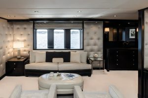Lounge Trinity Yachts - CARPE DIEM Yacht for Sale - Torrens Luxury Collection
